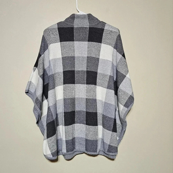 Tahari Full Zip Poncho Blanket Sweater Women's Size S/M Plaid Cardigan Full Zip - Picture 7 of 8